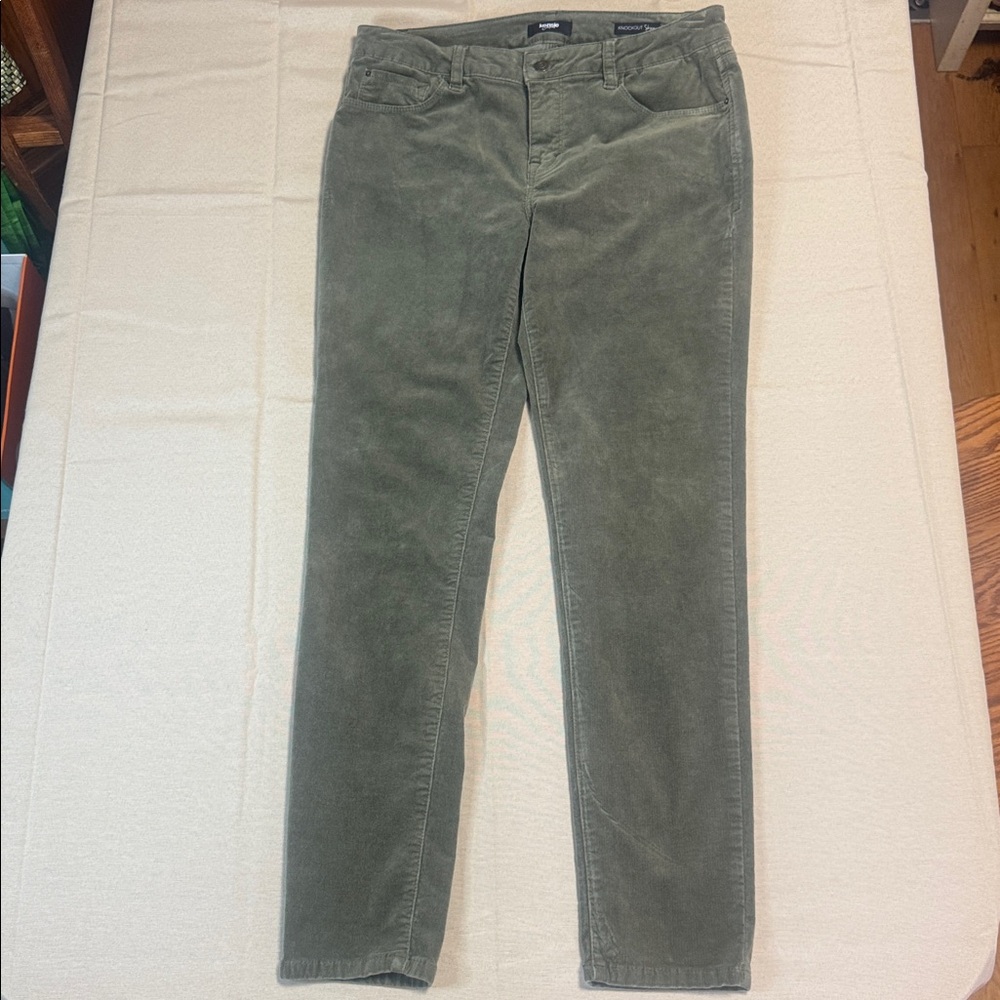 Kensie Olive Green Straight Leg CorduroryJeans